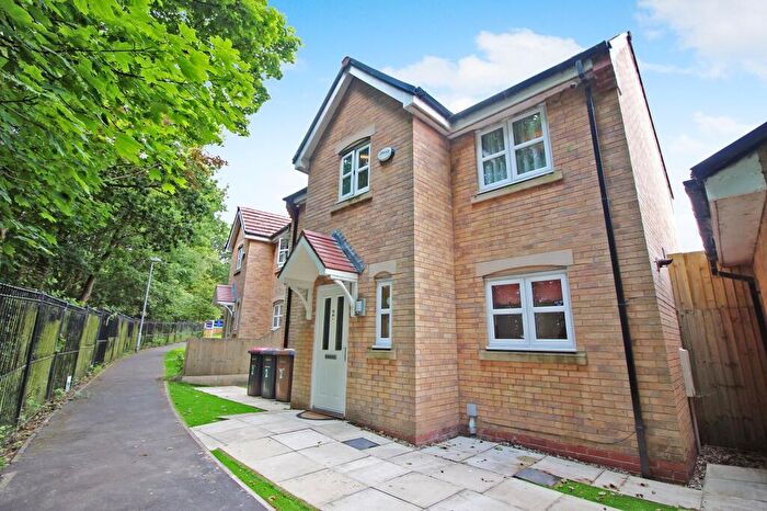 3 Bedroom Detached House To Rent In Irvine Walk, Salford, M7