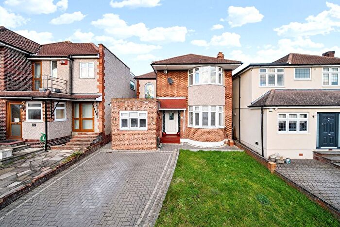 3 Bedroom Detached House For Sale In Blendon Drive, Bexley, DA5
