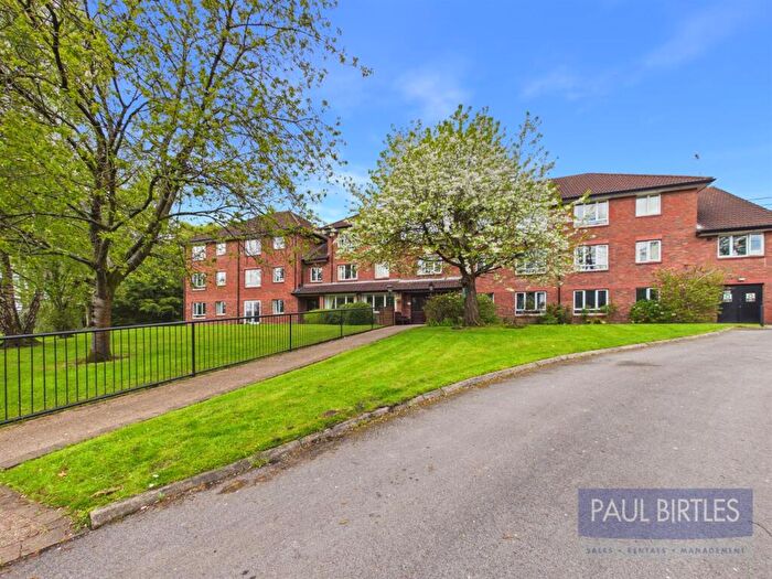 1 Bedroom Retirement Property For Sale In The Hawthorns, Edge Lane, Stretford, Manchester, M32