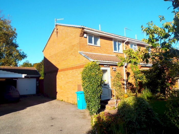 3 Bedroom House To Rent In Chetnole Close, Canford Heath, BH17