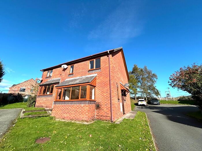 3 Bedroom End Of Terrace House To Rent In Tan Y Castell, Castle Caereinion, Welshpool, Powys, SY21