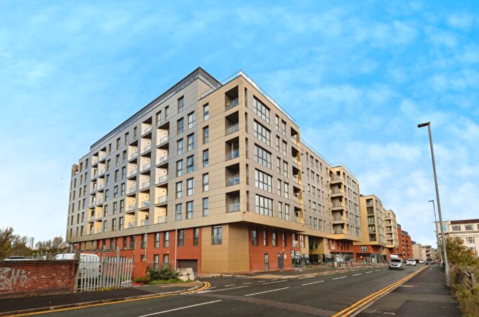 2 Bedroom Apartment To Rent In Adelphi Wharf, City Centre, M3