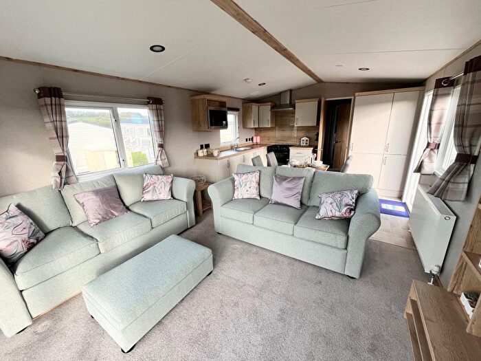 2 Bedroom Park Home For Sale In Crantock, Newquay, TR8
