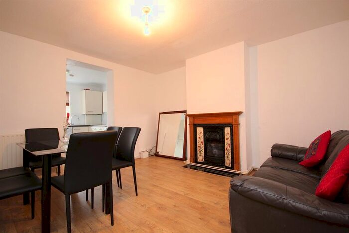 5 Bedroom Property To Rent In Olive Road, Ealing, W5
