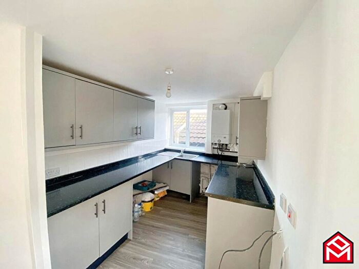 2 Bedroom Flat To Rent In High Street, Llantrisant, Pontyclun, CF72