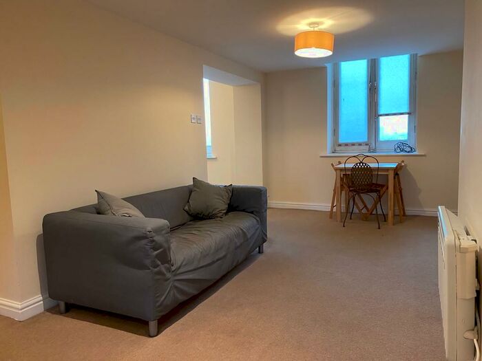 1 Bedroom Apartment To Rent In The Royal, Wilton Place, M3