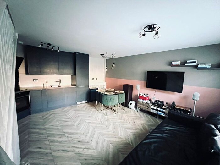 1 Bedroom Flat To Rent In Colindale/ London, NW9