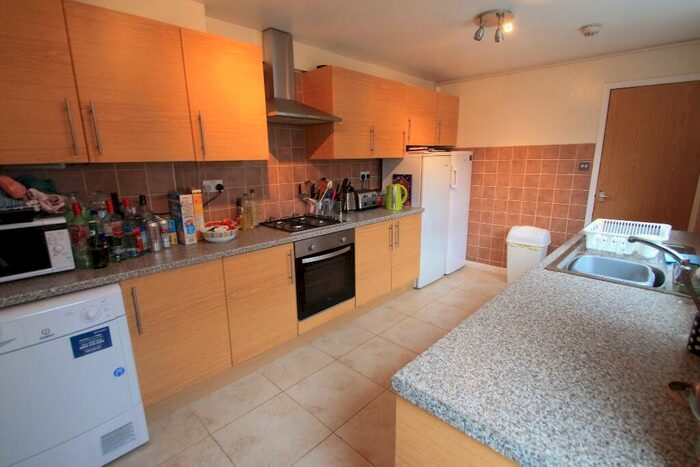 5 Bedroom Terraced House To Rent In Richards Street, Cardiff(City), CF24