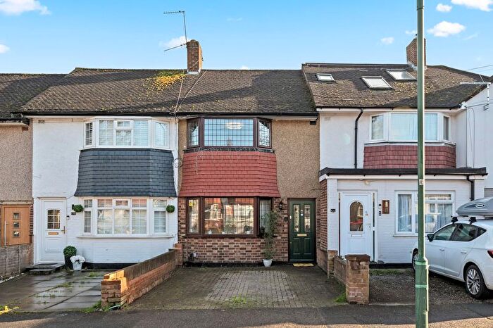 2 Bedroom Terraced House For Sale In Arlington Drive, Carshalton, SM5