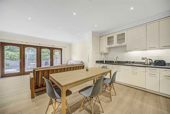 5 Bedroom Terraced House To Rent In Tunnel Avenue, Greenwich, SE10