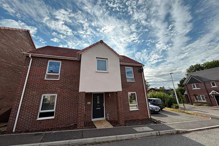 4 Bedroom Detached House To Rent In Bedroom Detached House In Battle Abbey Way, Exeter, EX1