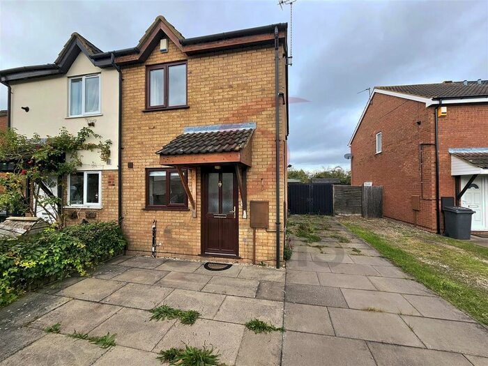 2 Bedroom Semi-Detached House To Rent In Cheviot Road, Aylestone, Leicester, LE2