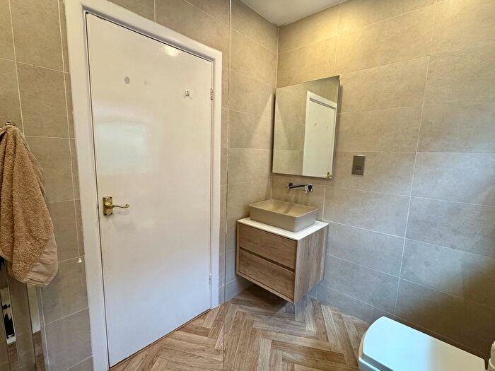 2 Bedroom Bungalow To Rent In Thirlmere Road, Wigston, LE18