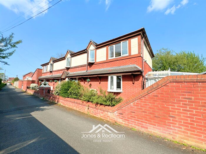 4 Bedroom Detached House For Sale In Gwellyn Avenue, Kinmel Bay, LL18