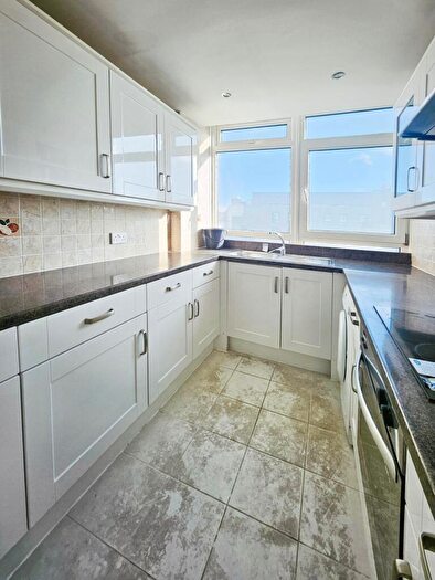 2 Bedroom Apartment For Sale In St. Margarets Place, Brighton, East Sussex, BN1