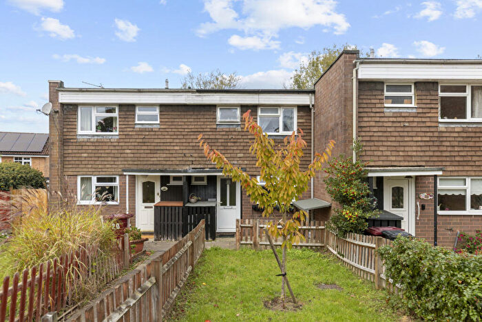 3 Bedroom Terraced House For Sale In Crossfield, Fernhurst, GU27