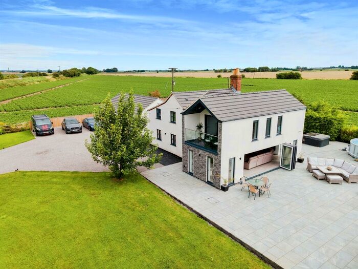 4 Bedroom Detached House For Sale In Hobhole Bank, Freiston, Boston, PE22