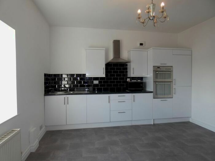 2 Bedroom Flat To Rent In King Street, Spennymoor, DL16