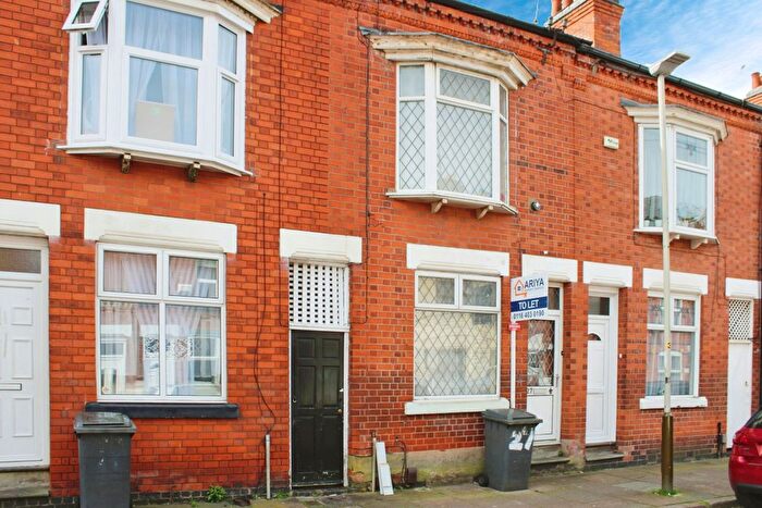 3 Bedroom Terraced House To Rent In Wolverton Road, Off Narborough Road, Leicester, LE3