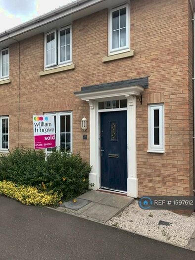 3 Bedroom Semi-Detached House To Rent In Coles Way, Grantham, NG31