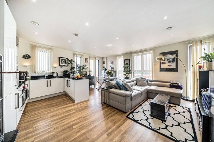 2 Bedroom Flat For Sale In Hatton Road, Wembley, Middlesex, HA0