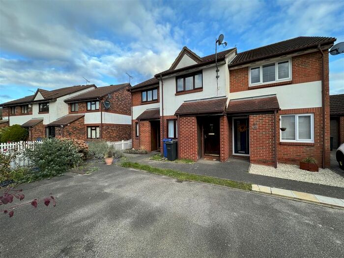 2 Bedroom Terraced House To Rent In Gabion Avenue, Purfleet, RM19