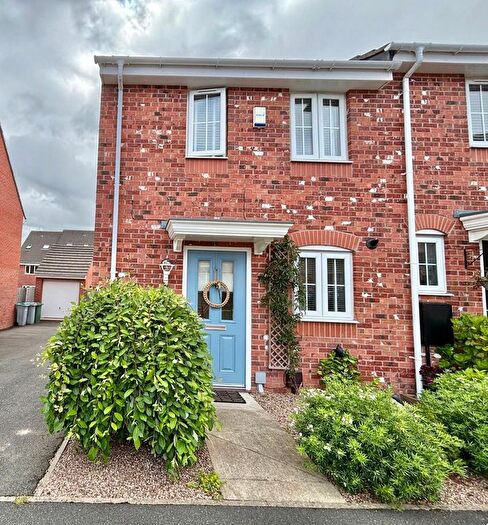 2 Bedroom End Of Terrace House For Sale In Elder Court, Clipstone Village, NG21