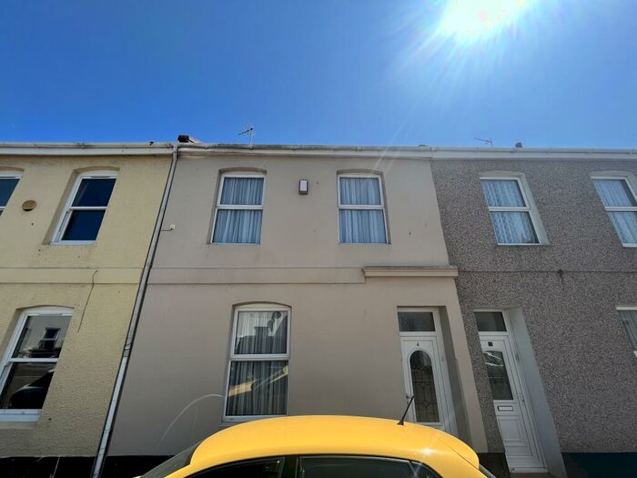 4 Bedroom House To Rent In Francis Street, Plymouth, PL1