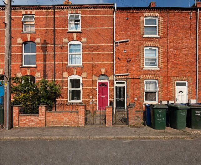 1 Bedroom Apartment For Sale In West Street, Banbury, Oxfordshire, OX16