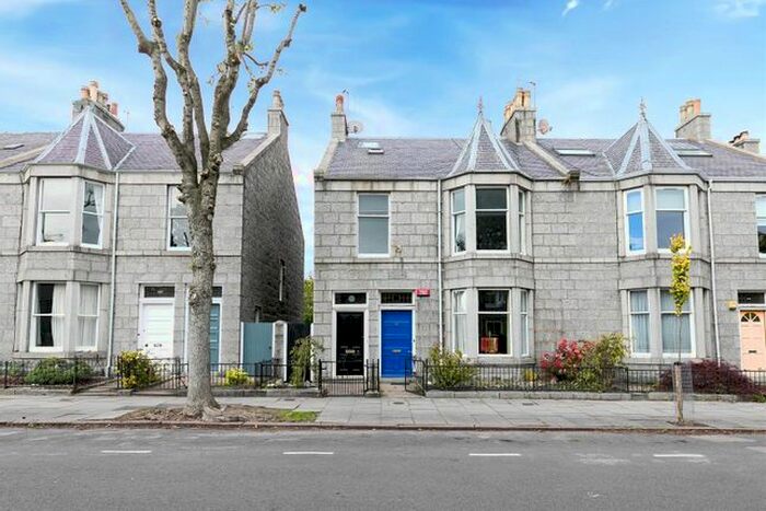 4 Bedroom Flat To Rent In Osborne Place, Aberdeen, AB25