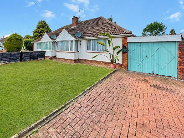 2 Bedroom Semi-Detached Bungalow For Sale In Bradley Road, Luton, Bedfordshire, LU4