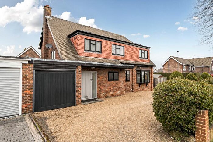 4 Bedroom Detached House For Sale In Gravel Road, Bromley, Kent, BR2