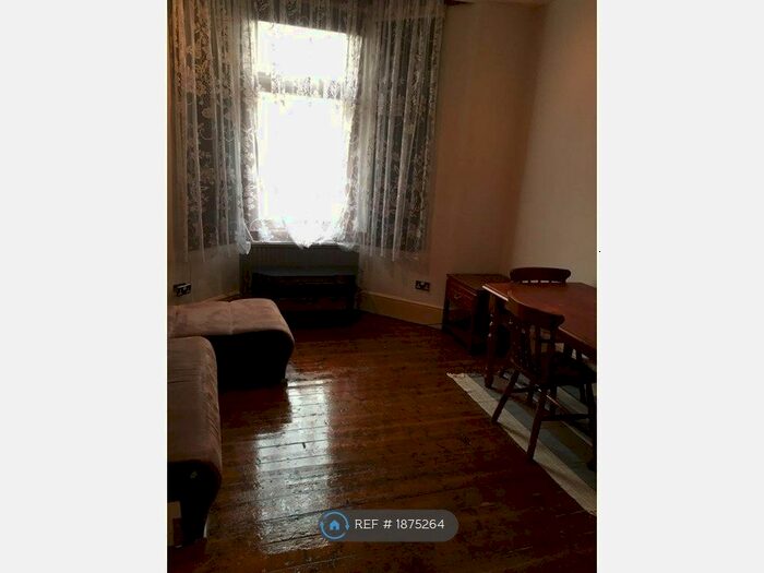 1 Bedroom Flat To Rent In Sidney Road, London, E7