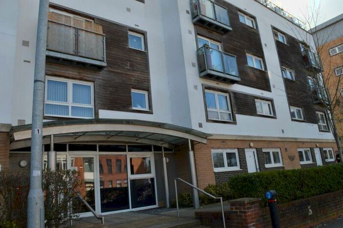 2 Bedroom Apartment To Rent In Cherrydown East, Basildon, SS16