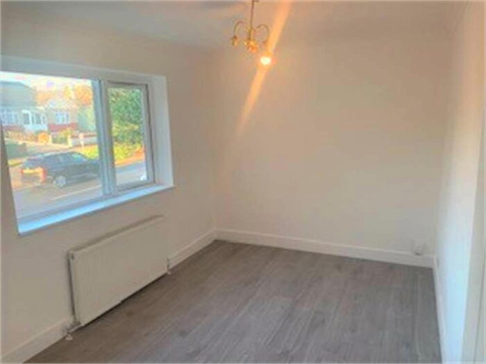 1 Bedroom Flat To Rent In Burnham Road, Dartford, Kent DA1
