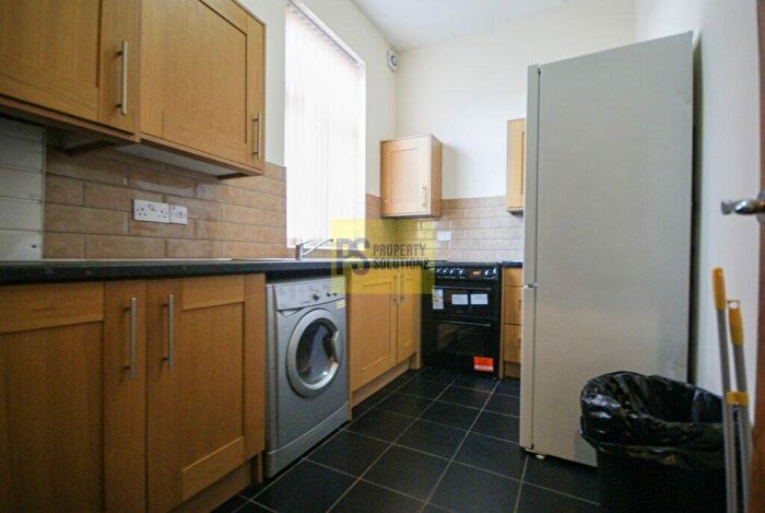 3 Bedroom Terraced House To Rent In Meriden Street, Digbeth, Birmingham, B5