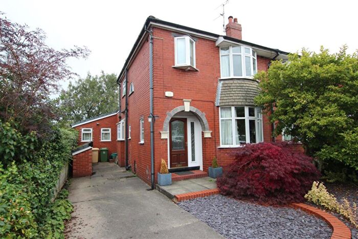 3 Bedroom Semi-Detached House For Sale In Heaton Avenue, Bolton, BL1