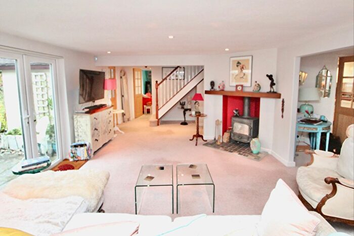 3 Bedroom Detached House For Sale In Bashley Cross Road, New Milton, BH25