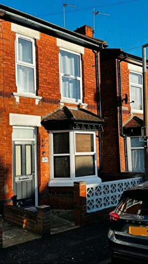 3 Bedroom Semi Detached House To Rent In Lawrence Street, Nottingham, NG10