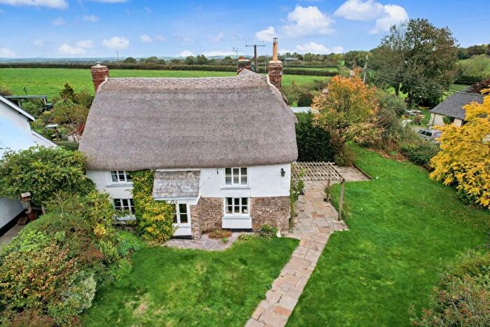 3 Bedroom Cottage For Sale In Old Inn Cottage, Okehampton, EX20