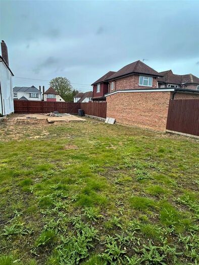 Land To Rent In Motspur Park, New Malden, KT3