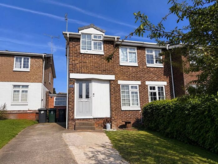 3 Bedroom Semi-Detached House For Sale In Hardwick Close, Aston, S26