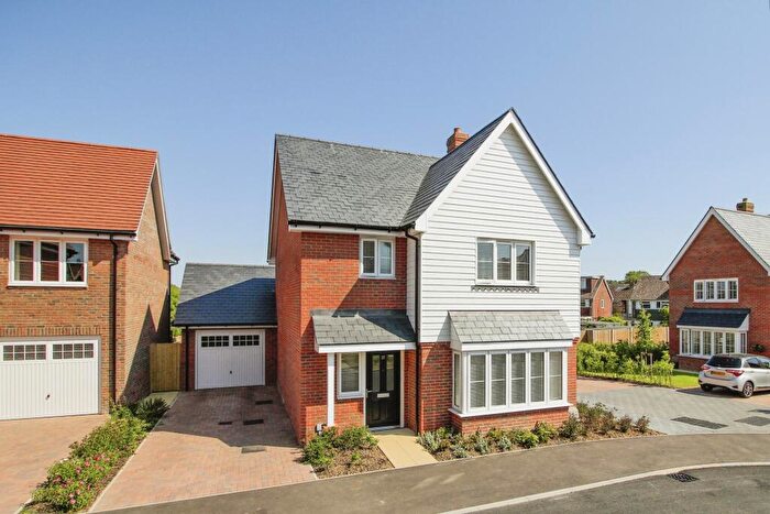 3 Bedroom Detached House For Sale In Danforth Way, Ringmer, Lewes, BN8