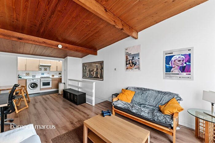 1 Bedroom Maisonette For Sale In Cambalt Road, London, SW15