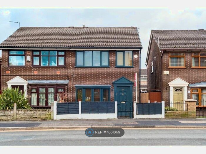 3 Bedroom Semi-Detached House To Rent In Church Road, Haydock, St. Helens, WA11