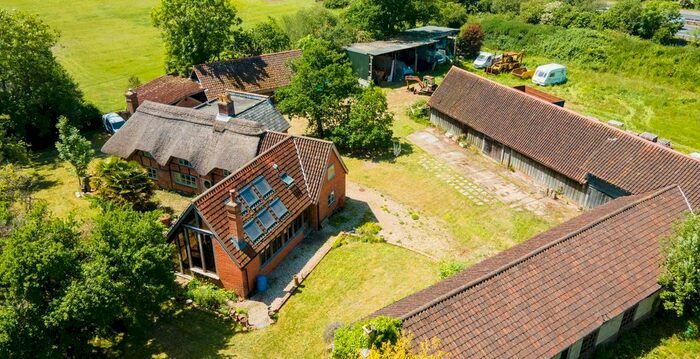 5 Bedroom Detached House For Sale In Romsey Road, Cadnam, SO40