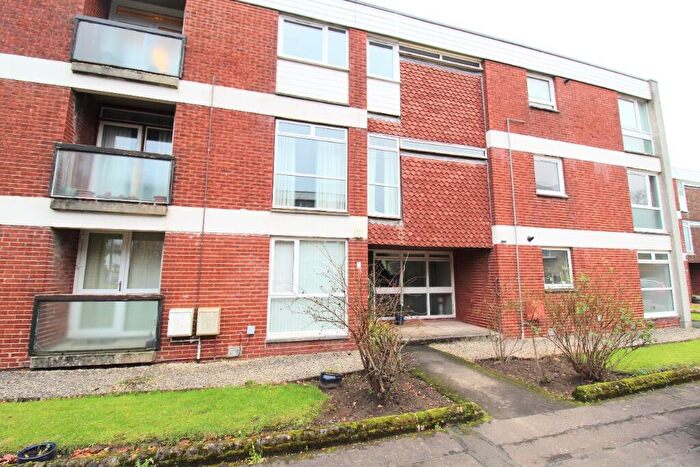 1 Bedroom Flat To Rent In Crookston Court, Glasgow, G52