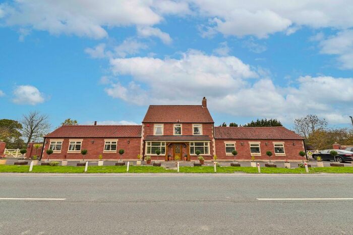6 Bedroom Detached House For Sale In Holme Road, Spaldington, Goole, East Riding Of Yorkshire, DN14