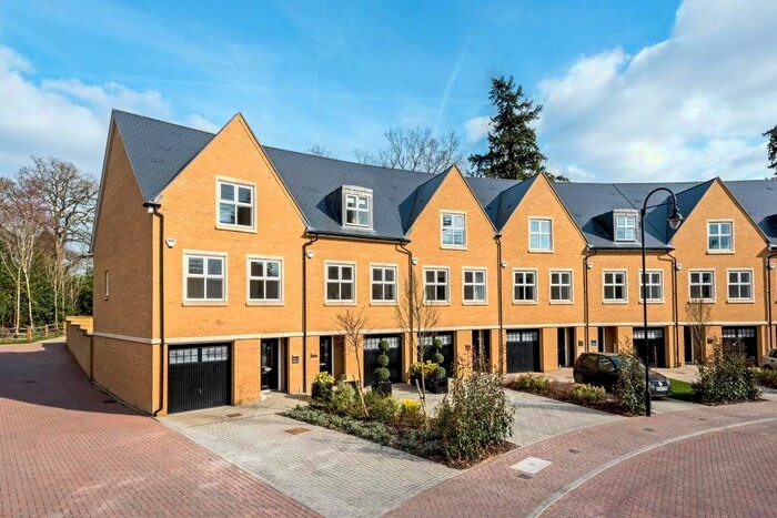 4 Bedroom Terraced House To Rent In Queenswood Crescent, Englefield Green, Surrey, TW20