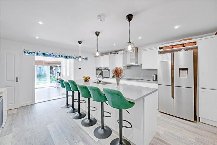 5 Bedroom Terraced House For Sale In Chittock Mead, Basildon, Essex, SS14